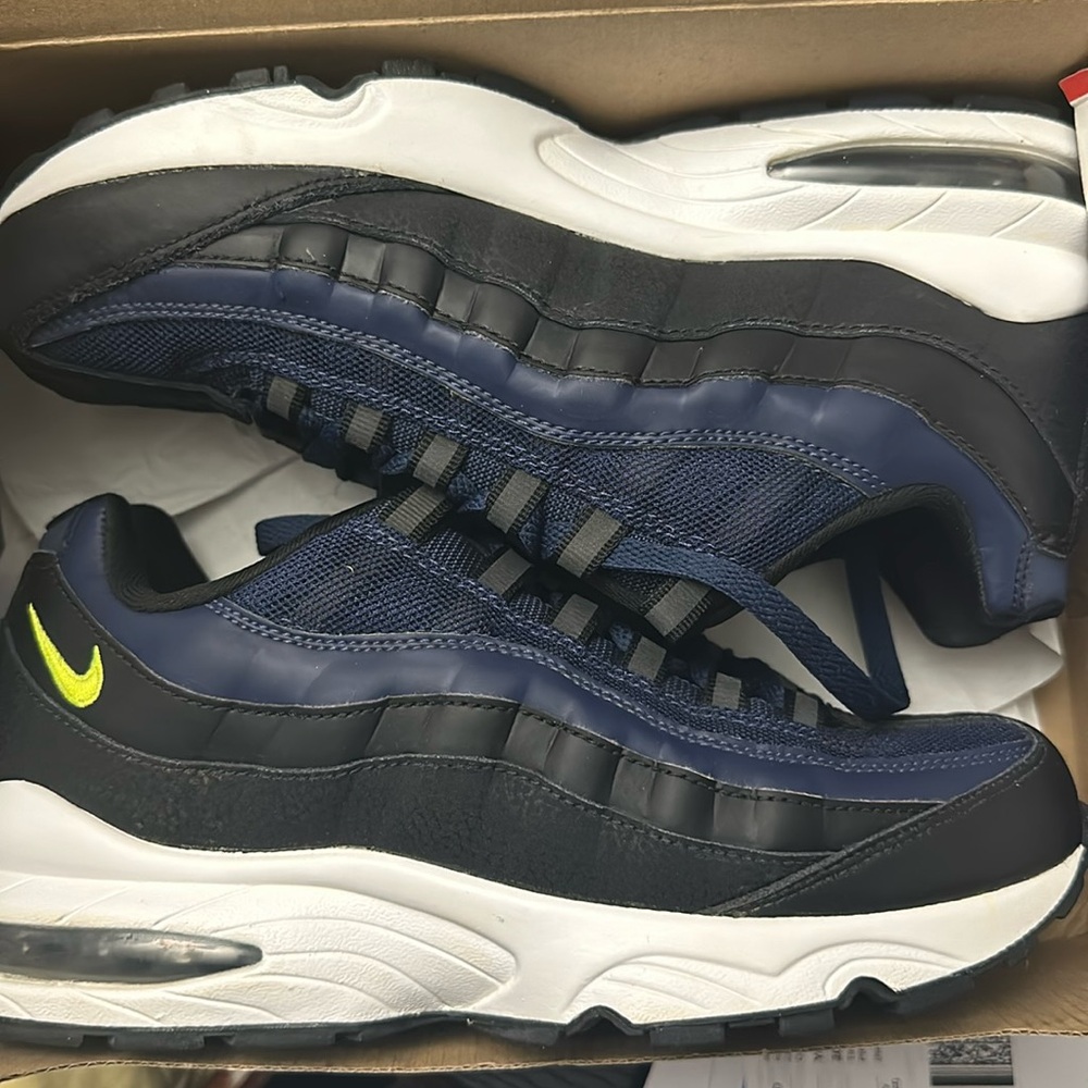 Nike Air Max 95’ 7Y